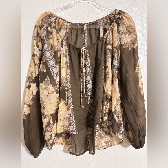 Free People Tan and Green Tie Front Blouse Size: S - Picture 7 of 7